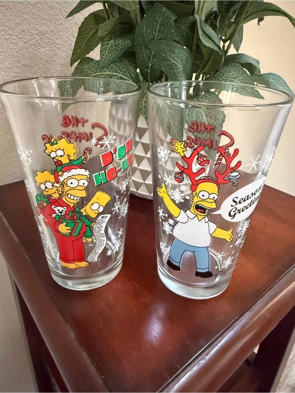 2011 Set of Two-The Simpsons Christmas Glasses (16 oz)